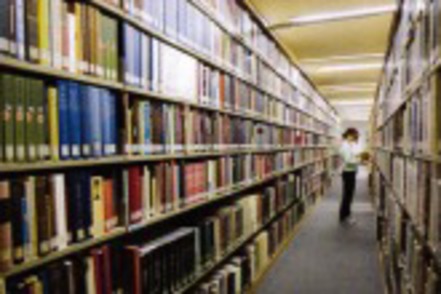 東海大学 各領域の文献を取りそろえた図書館をはじめ、学びをより豊かにする施設が充実