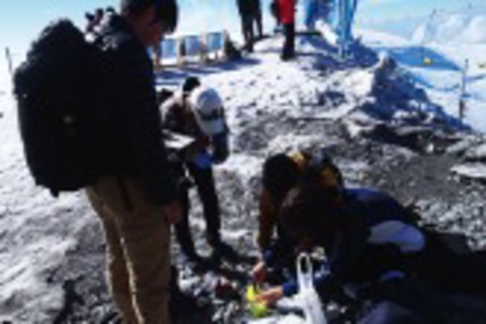 立正大学 「海外調査法およびフィールドワーク」では、アルプス山脈における氷河の水質調査を行いました