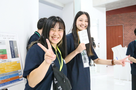 札幌大学 欧米やアジア諸国の協定校との交流が盛んな札幌大学には、多くの留学生が在籍。学生生活を通じて国際感覚も養われます。