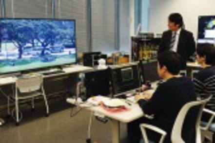 神奈川工科大学 情報ネットワーク・コミュニケーション学科には、４Ｋ・８Ｋ映像の高度伝送技術の研究拠点があります