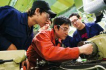 千葉工業大学 全学生・教職員が様々な製作目的で自由に利用できる工作センター
