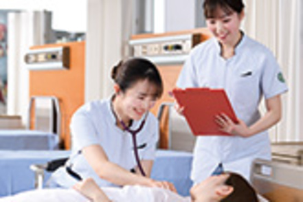 神戸常盤大学 基本看護技術では看護実践における技術の意義や、看護行為の基本を学びます