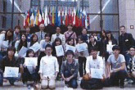 青山学院大学 春期・夏期休暇中に独自の海外研修を実施しています。