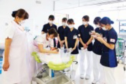 福岡大学 看護学科は、保健師（国）受験資格、養護教諭一種免許状（国）も取得可能です※いずれも所要の科目を履修し単位を修得した者