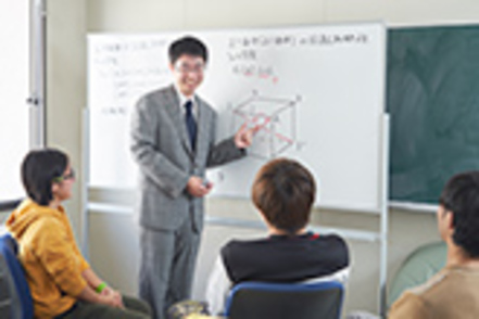 岡山理科大学 少人数教育や演習による補強で講義内容を身につけます