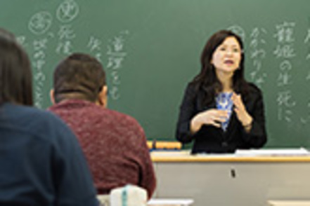 聖学院大学 日本文化学科は司書や国語・日本語教師資格の取得が可能。教育実習支援など、採用試験に向けてのサポートも充実。