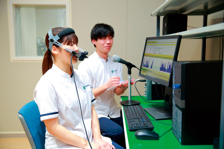 福岡国際医療福祉大学 【言語聴覚学科】2023年4月、言語聴覚学科開設。「ことば」や「聞こえ」の機能を向上させる国家資格・言語聴覚士を養成します。