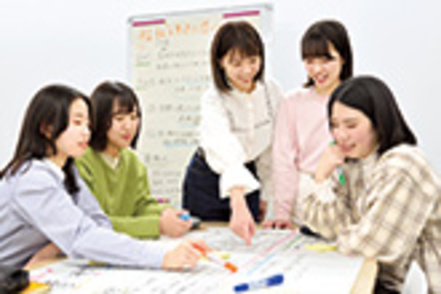 武庫川女子大学 グローバルな視点を持って実社会で活躍するリーダーを育成する社会福祉学科