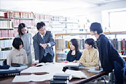 同志社女子大学 日本語の指導場面を想定した実践的な授業を用意。日本語教員への道をサポートします