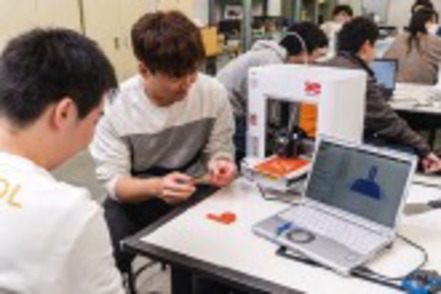 日本工業大学 「設計製図」ロボット開発に必要な設計・製図能力を身につける2学年向け授業。具体的なロボット機構を取り上げ設計・製図を行う