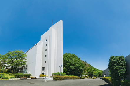 早稲田大学 豊かな自然環境と最先端施設が融合した所沢キャンパス