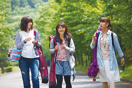 早稲田大学 文系科目で受験した学生も、理数科目の基礎知識を入学後に安心して修得できます