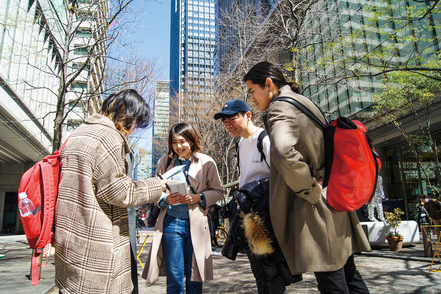 明海大学 授業で「都心不動産の調査」を実施。実際に現場を訪ね、建物の現状分析を行うなど、実践的な学修の場を設けています。