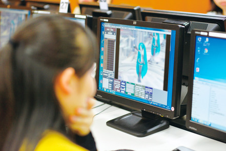 跡見学園女子大学 動画編集やWeb制作などの課題に取り組むことで、デジタル表現に関する幅広い技術を修得