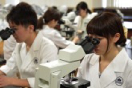 つくば国際大学 臨床検査の医療の高度化や専門特化に対応できる、臨床検査技師を養成【臨床検査学科】