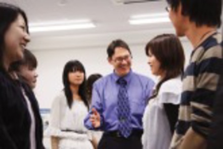 関西大学 少人数で集中的に学び効果的に外国語運用能力を身につけ、2年次に憧れの海外留学へ！