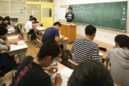 新潟医療福祉大学 学内に「教職支援センター」を設置し、教員採用試験合格をサポート