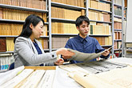 佛教大学 日本史・東洋史・西洋史を基礎から学び、応用・実践まで徹底した歴史学が探求できます