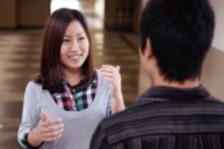 関西学院大学 人間福祉学部では言語科目の一つとして、「日本手話」を選択できます