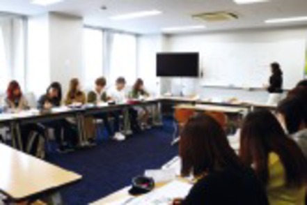 中京大学 『キャリア・イングリッシュ』では能力別少人数クラスでビジネスに使える実践英語を学修します
