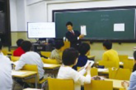 日本大学 教員志望の学生を対象に中学校・高等学校の現職教員によるモデル授業を複数科目実施。
