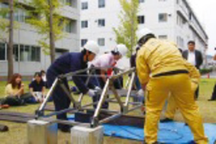 関東学院大学 社会基盤を計画・設計・構築する技術職公務員やシビルエンジニアを育成する土木・都市防災コース。