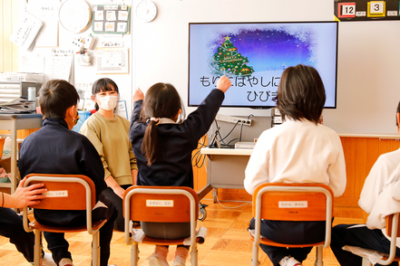 日本福祉大学 小中学校での研修を行う「教職インターンシップ」は、実習前に教師の仕事を体験できる貴重な機会です