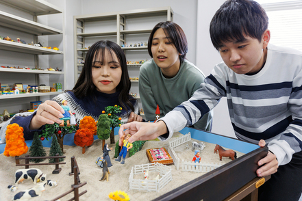 日本福祉大学 美浜キャンパスでは、保育・教育・心理に関わるさまざまな自習室や設備を整えています