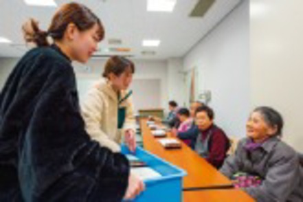 広島修道大学 地域の高齢者を対象に配食サービスを実践し、給食経営管理の理論・技術の基礎を学びます