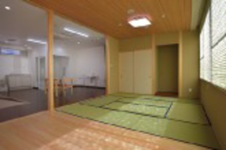 駒沢女子大学 実際の家を再現した実習室で、在宅看護や老年看護などのシミュレーションを行います。