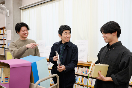 武蔵野大学 プロの小説家、詩人、歌人、俳人、童話作家、評論家、書道家、能楽師、映像作家、編集者から「ホンモノ」を学ぶことができます。