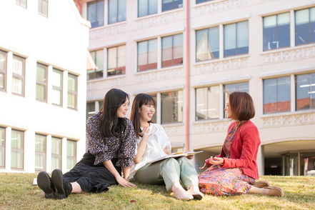 活水女子大学 ＜英語コミュニケーションコース＞世界に目を向け、知の領域を地球規模に広げる