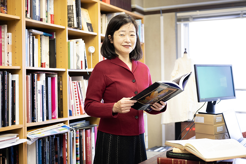 杉野服飾大学／先生・教授(鈴木 桜子先生)(近代ファッション史、近代