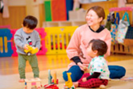 宇都宮共和大学 宇都宮短期大学人間福祉学科幼児福祉専攻の8年間の実績を基に2011年に4年制大学化。幅広い教養教育に注力しています