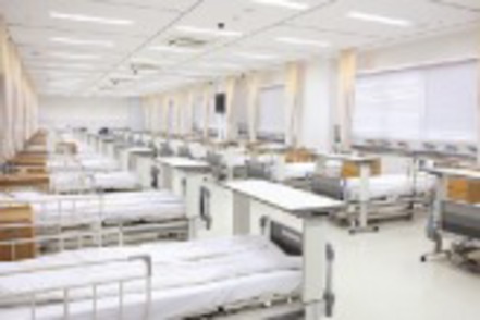 神戸女子大学 看護棟には、実際の病院と同じ最新設備が揃っています