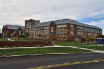 神田外語大学 3年次には、すべての学生がニューヨーク州立大学へ留学。画像はニューヨーク州立大学ジェネセオ校です