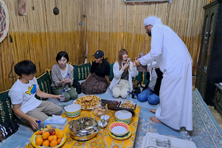 秋田大学 アラブ首長国連邦での海外資源フィールドワーク