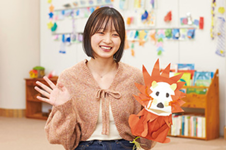 京都橘大学 1年次から実施するフィールドワークを通じて、現場で役立つ「実践的な指導力」を身につけることができる