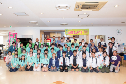 札幌大学 ボランティアを通じて地域の方とイベント運営。仲間・地域・社会との連携協働活動により自身の成長や学生生活の充実を図ります。