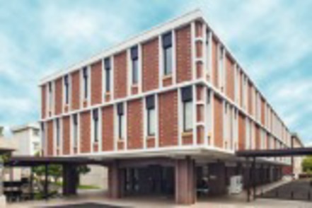 東海学園大学 31万点以上の資料がある図書館で、情報の収集・保管・利用者への提供方法といった図書サービスの基本を実践的に学べます。