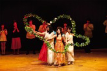 立命館アジア太平洋大学 母語への誇りや他国への尊厳を育む「マルチカルチュラルウイーク」をはじめ、国際的な催しが日々繰り広げられています