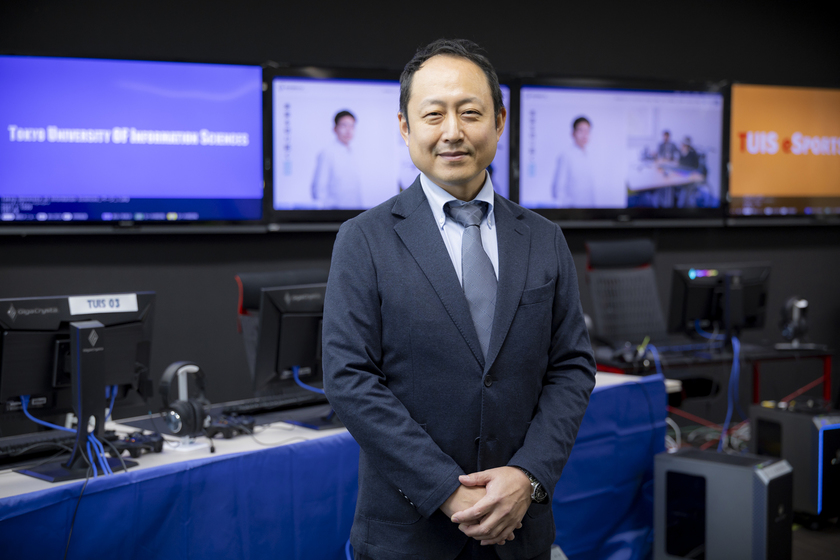 東京情報大学の先生