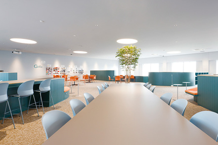 湘南工科大学 BYODやICTを活用したメディア授業の積極的な導入など、自由な発想と価値観を生み出す充実した環境整備を進めています