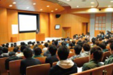 広島修道大学 あらゆる法分野から現実社会の課題を追究し、合理的なリーガルマインドを育みます