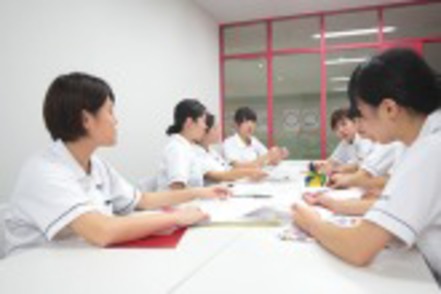 国際医療福祉大学 医学部など他の専門職を目指す学生との連携教育で、高い実践力を身につける