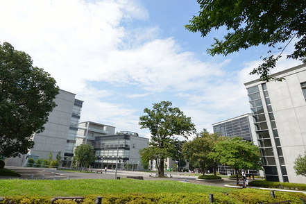 東洋大学 緑豊かな川越キャンパス。