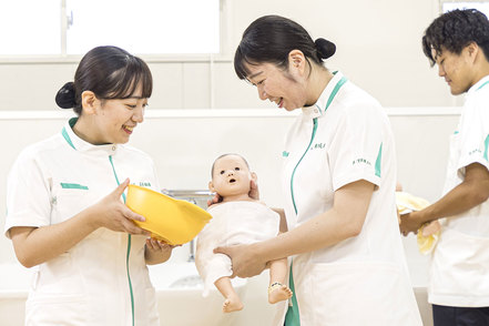 森ノ宮医療大学 全員が医療者をめざす仲間!学生同士の距離が近いアットホームな環境も魅力!