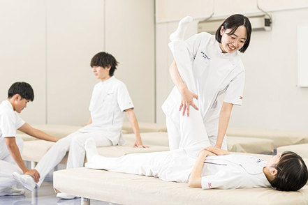 森ノ宮医療大学 全員が医療者をめざす仲間!学生同士の距離が近いアットホームな環境も魅力!