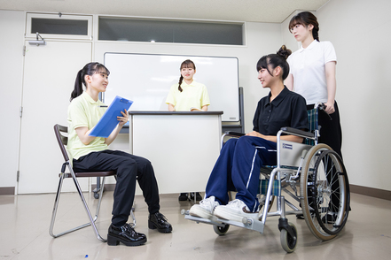 郡山女子大学 福祉の視点から生活支援を学び、地域社会で活躍する力を育む【生活科学科 社会福祉専攻】