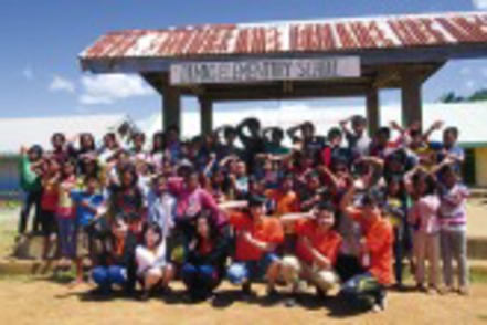 神戸学院大学 国内外でのボランティア活動や研修を通して異文化コミュニケーションの重要性を知る